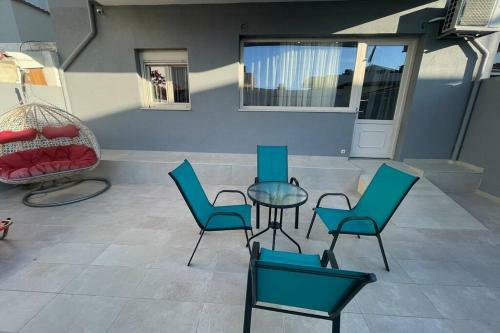 Maxim Deluxe Apartment