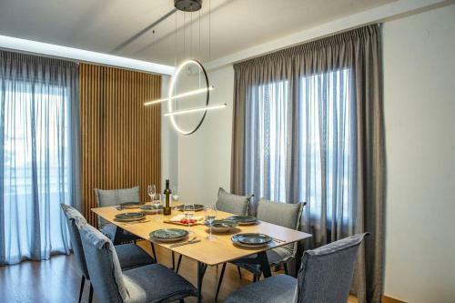 Brand New Luxurious Modern Apartment