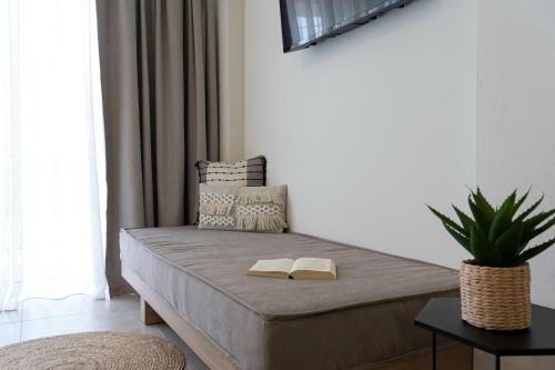 Hotel Aelia Seaside Luxury Suites