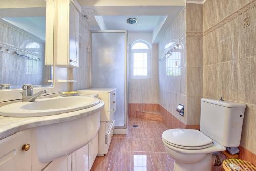 Vacation And Relaxation Home Oropos