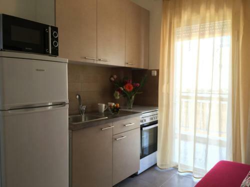 Chelona Apartments