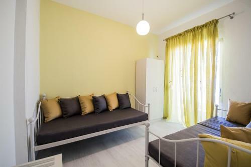 Chelona Apartments