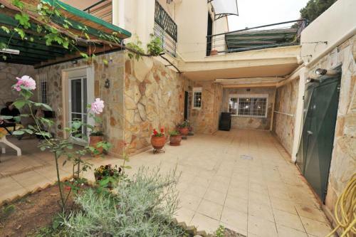 Aiolos Home