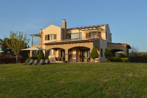 M Varkes Villa