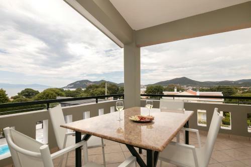 Cove Suites Apartment