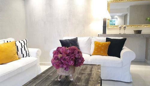 Dioni Luxury House