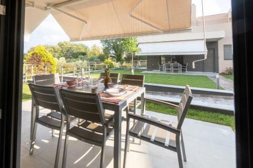 3 Doors Villas
