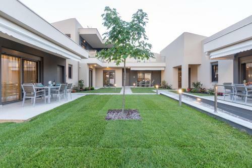 3 Doors Villas