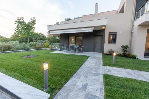 3 Doors Villas