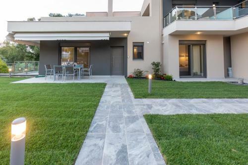 3 Doors Villas