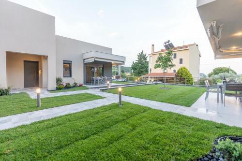 3 Doors Villas