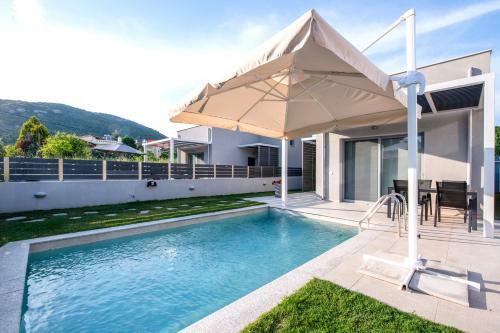 Ag Luxury Villas Iraklitsa
