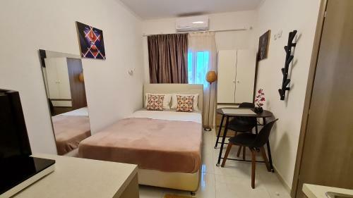 Hostal Only One Studios & Suites Seaside