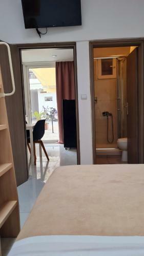 Hostal Only One Studios & Suites Seaside