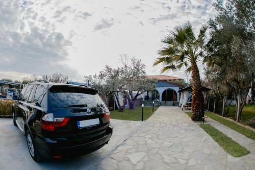Bastasio Residence