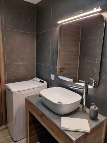 Mare Monte Luxury Apartments 3