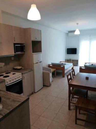 Sea View Apartments Nikos