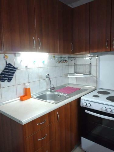 Anna Apartments
