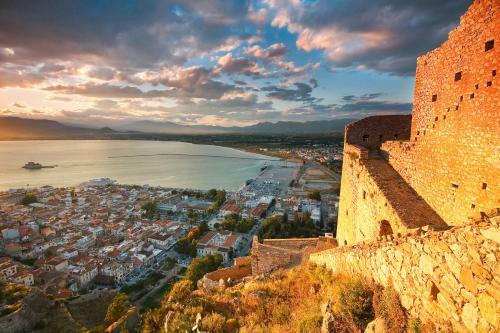 Cozy Apartment In Nafplio Old Town
