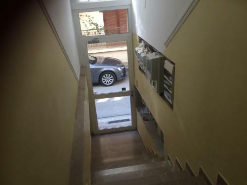 Open Concept 1 Bedroom Apartment
