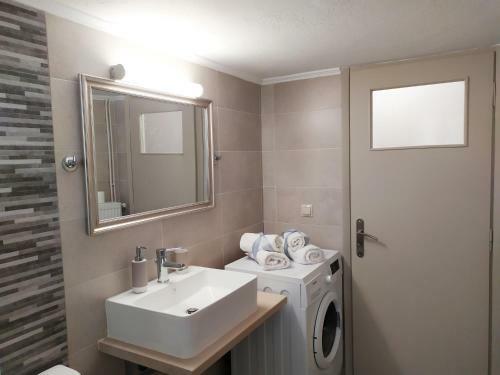 Nafplio City Apartments