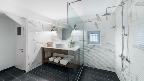 Mavrogenous Luxury Apartments