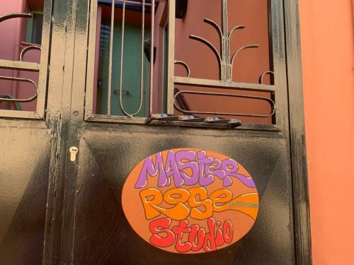 Master Rose Studio In Old Town