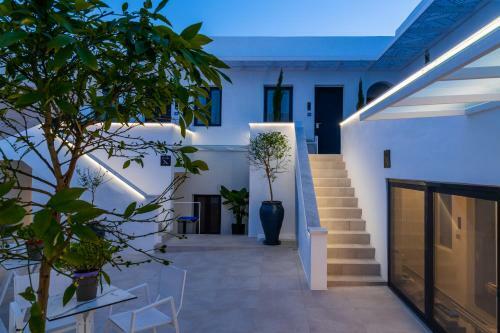 Central Boutique Hotel By Naoussa Hills Adults Only
