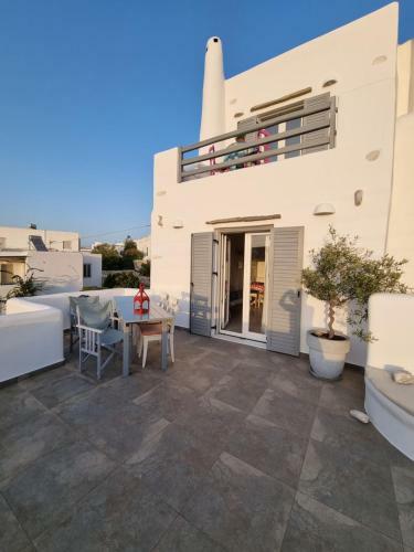 Hara?s Villa In Naousa , Paros