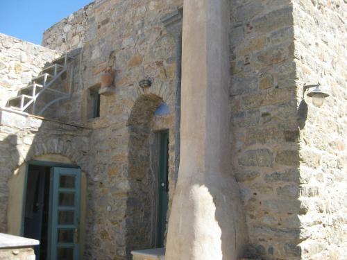 Hostal Traditional Rooms-hostel