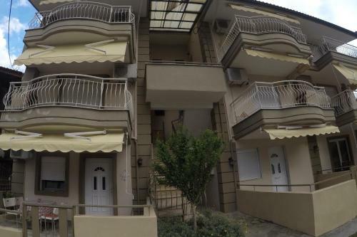 Ofrinio Central Apartments