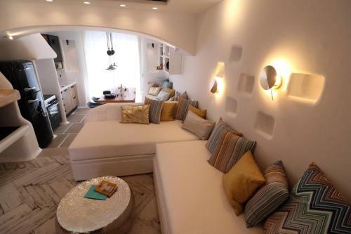 Villa Narcissus Luxury Suites