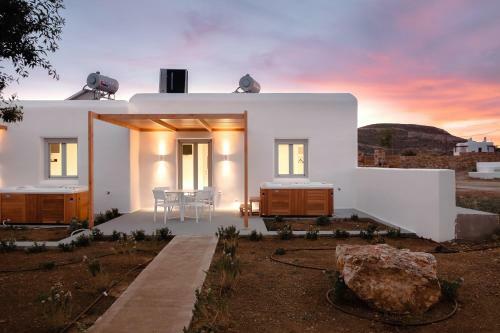Lodge Xerolithos Natural Living