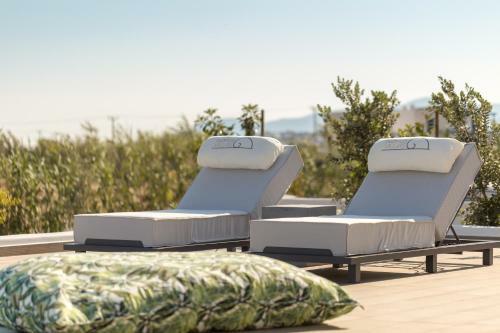 Isalos Villas With Private Pool