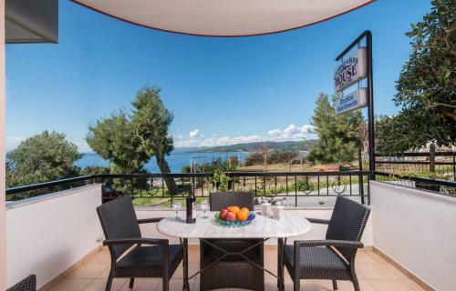 Paradisos View Luxury Apartment