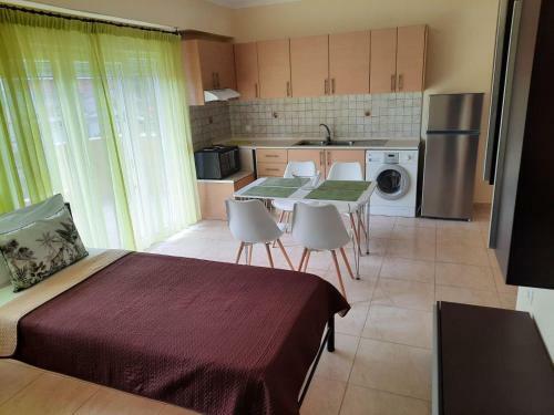Evdokia's Apartments And Rooms