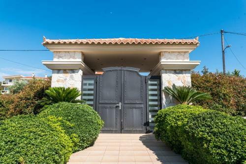 Villa East Coast Mansion