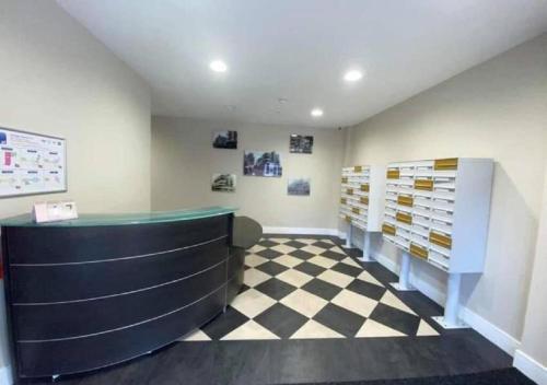 Best Priced Apartment In Doncaster #41