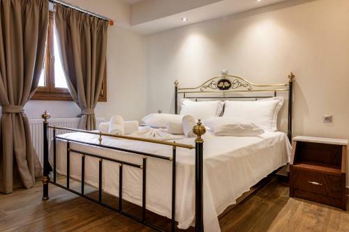 Hostal Arxontariki Suites