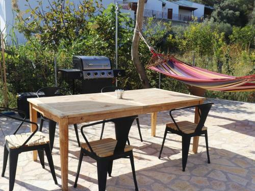 The Beach Villa, Perigiali - Luxury Beachfront