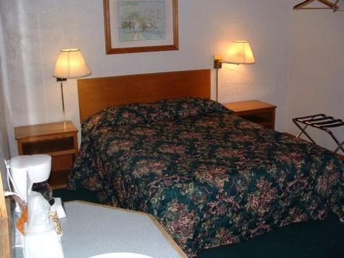 Motel Cedarwood Inn