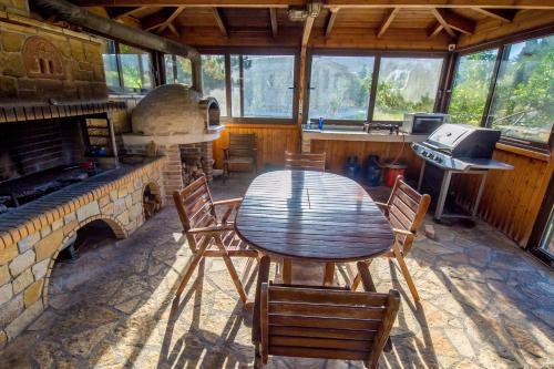 Villa Hellenic Hospitality Salamina