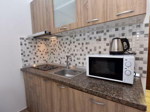 Azur Apartments - Nikiti Halkidiki
