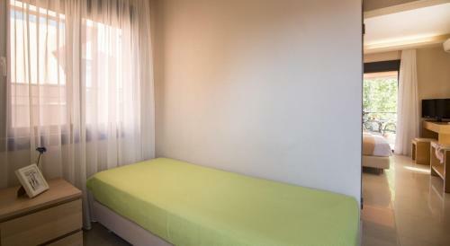 Filippos Apartments & Studios