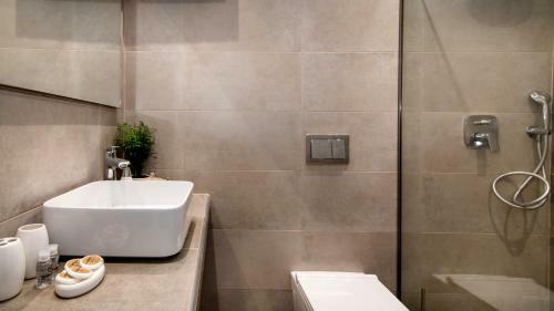 White Collection Villas & Suites - Pnoe Villa