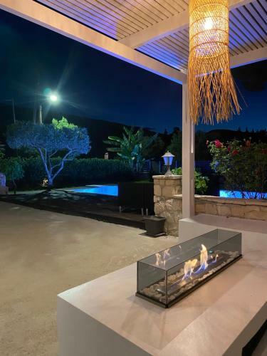White Collection Villas & Suites - Pnoe Villa