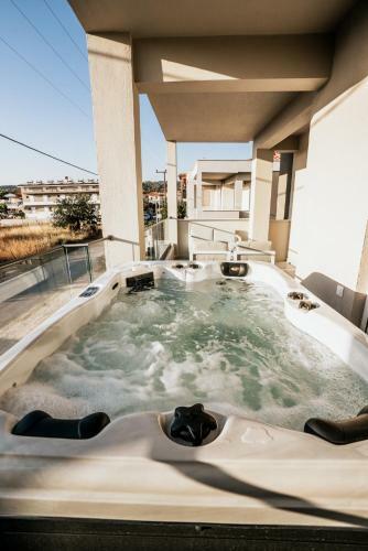 Emerald Luxury Apartments