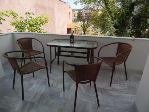 Palm House Nikiti - Apartments Vicky