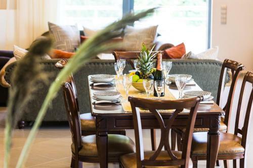 Inn Villa, Impeccable Location!