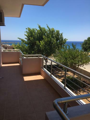 180 Degree Sea View Apartment